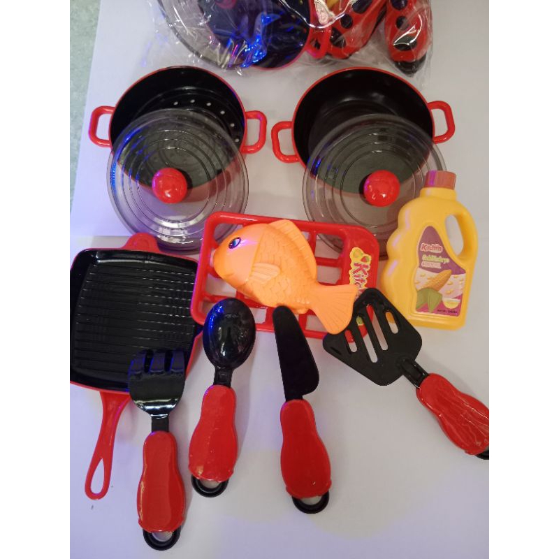Đồ chơi Nấu ăn 12 chi tiết cho bé