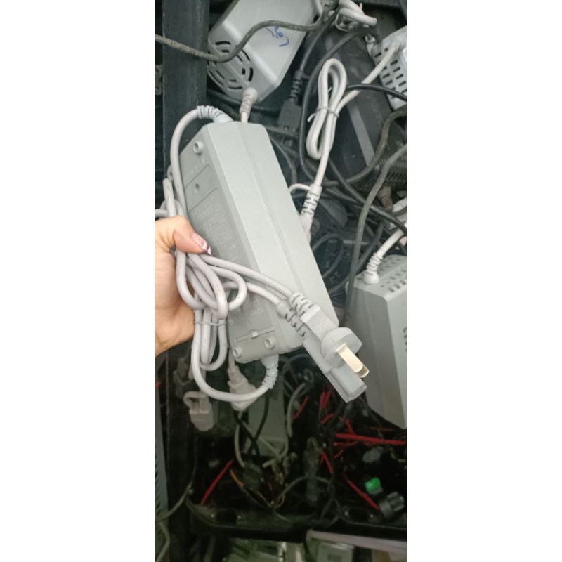 Sạc 48v12ah thanh lý còn 90%