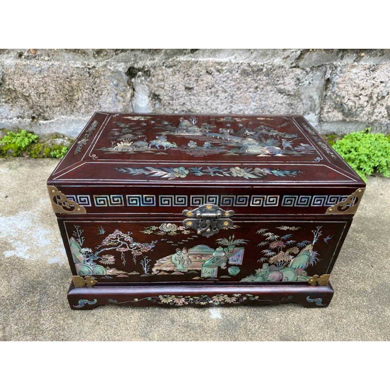 Tráp Gụ Khảm ốc đẹp kích thước 30x20cm