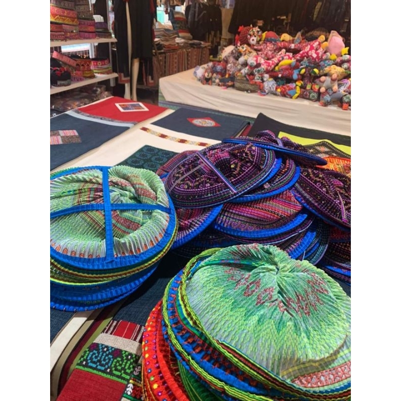 ĐÈN LỒNG THỔ CẨM TRANG TRÍ