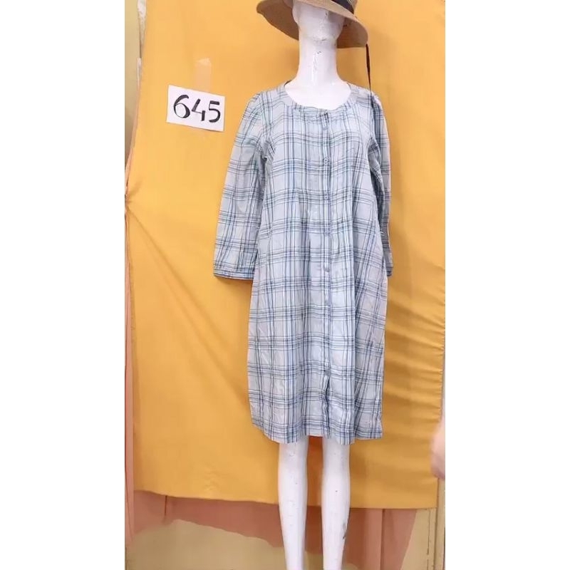 đầm sơmi caro size M/L. S645