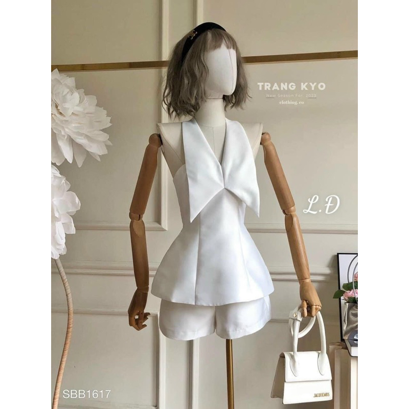 Set Bộ Tapta 3 Lỗ Cổ V Xoè + Quần Short Đùi