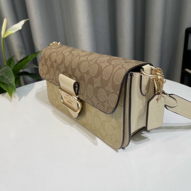 Túi C.oach Morgan kẹp nách sang chảnh