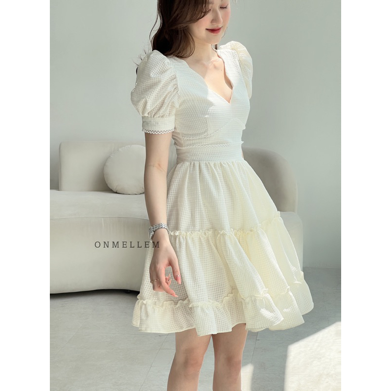 Mell13 dress - Váy bèo viền ren cổ V dáng ngắn Onmellem