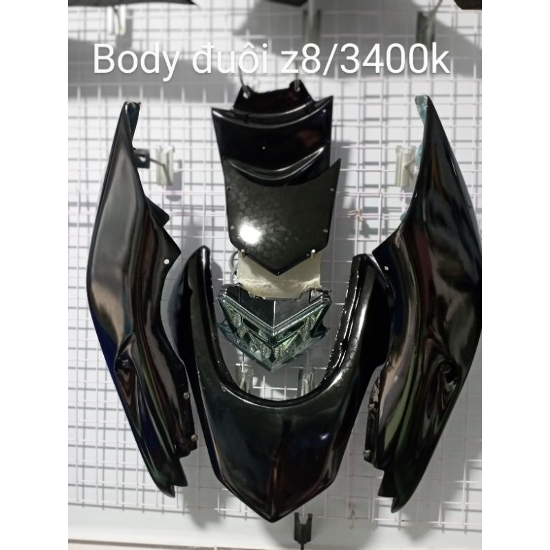 Body kit đuôi z8
