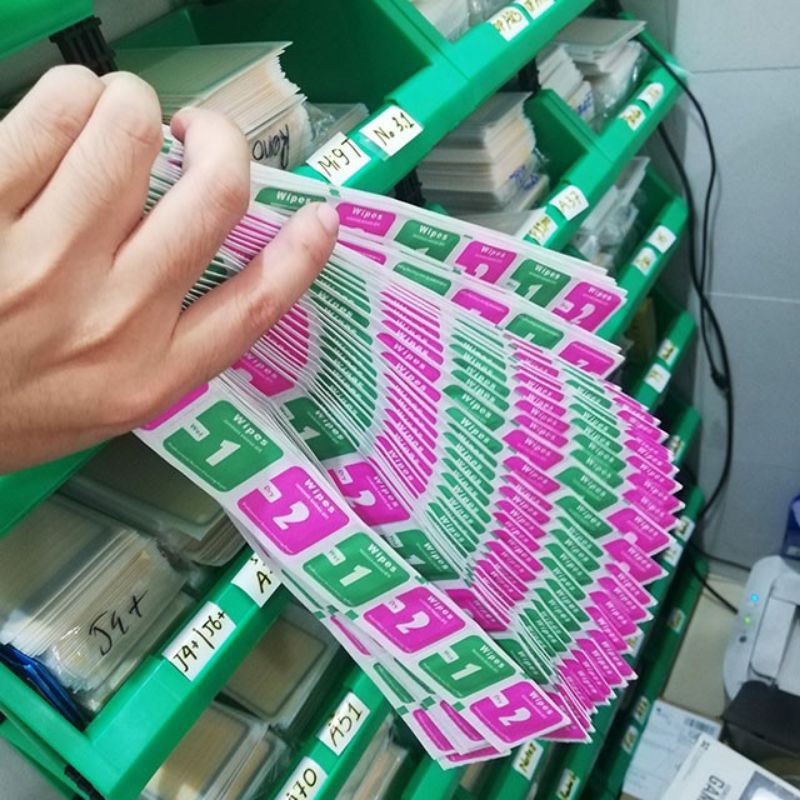 Combo 100 200 500 bộ khăn lau màn hình 1 2 giấy lau bụi dán kính cường lực