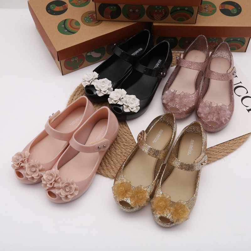 Giày nhựa thơm Melissa xuất dư dáng búp bê cực xinh dành cho bé gái
