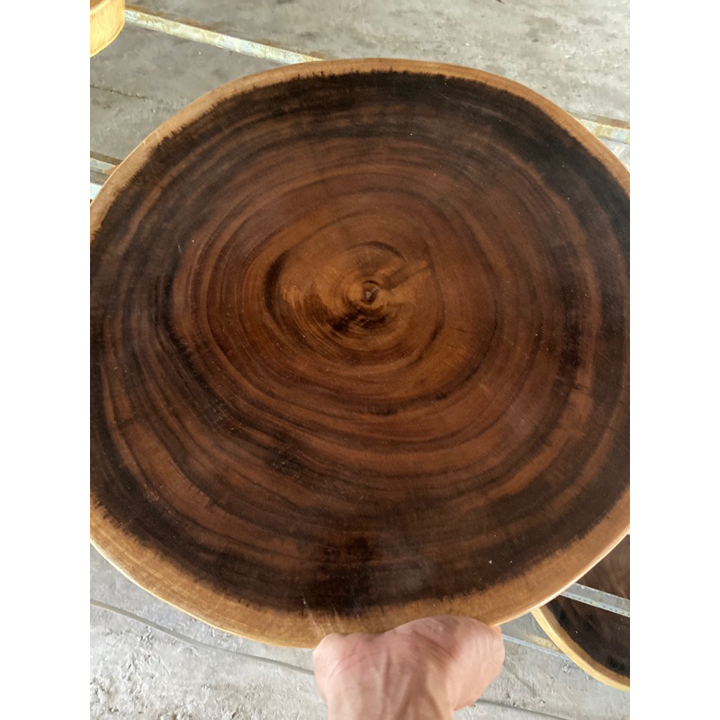 Mặt bàn tròn gỗ me Tây kt đường kính 50cm dày 5cm đã hoàn  thiện