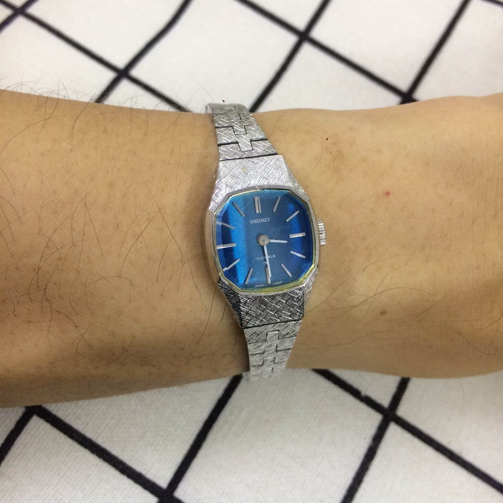 Đồng hồ nữ lắc Seiko cơ cót Nhật 17  Jewel