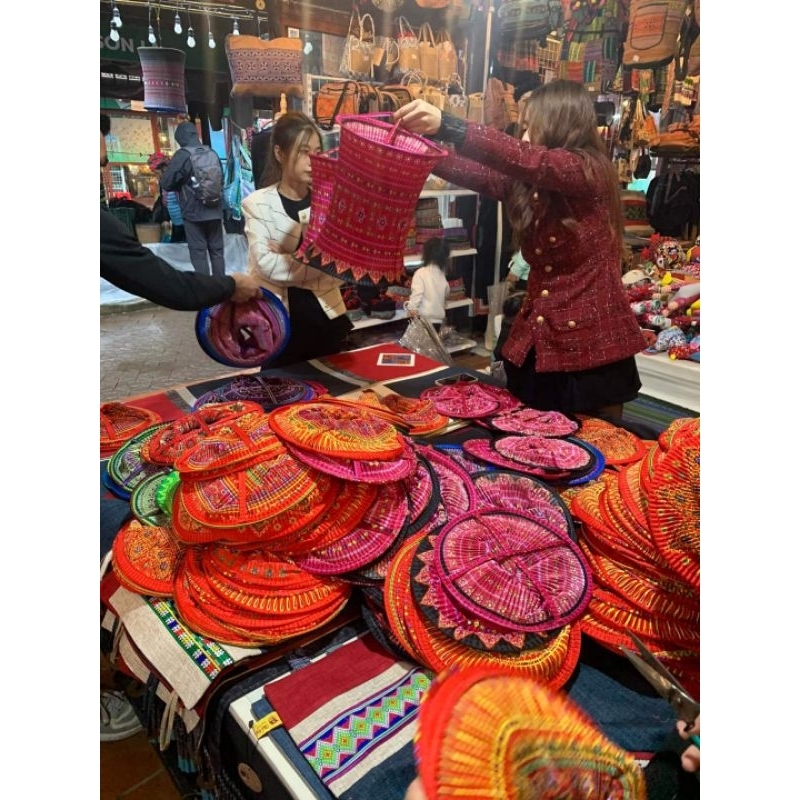 ĐÈN LỒNG THỔ CẨM TRANG TRÍ