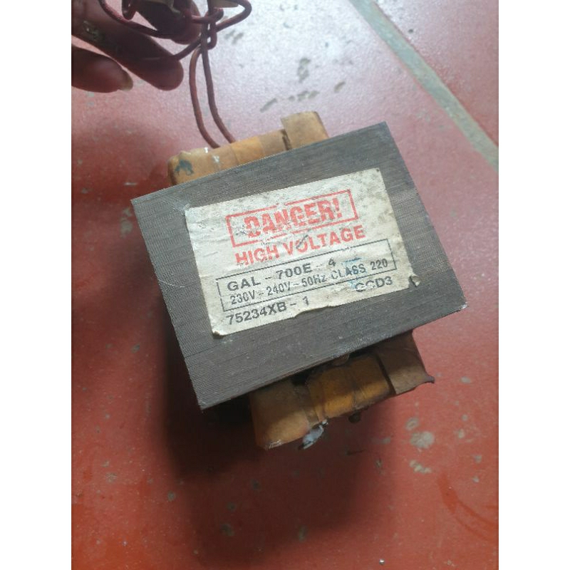 Biến áp lò vi sóng