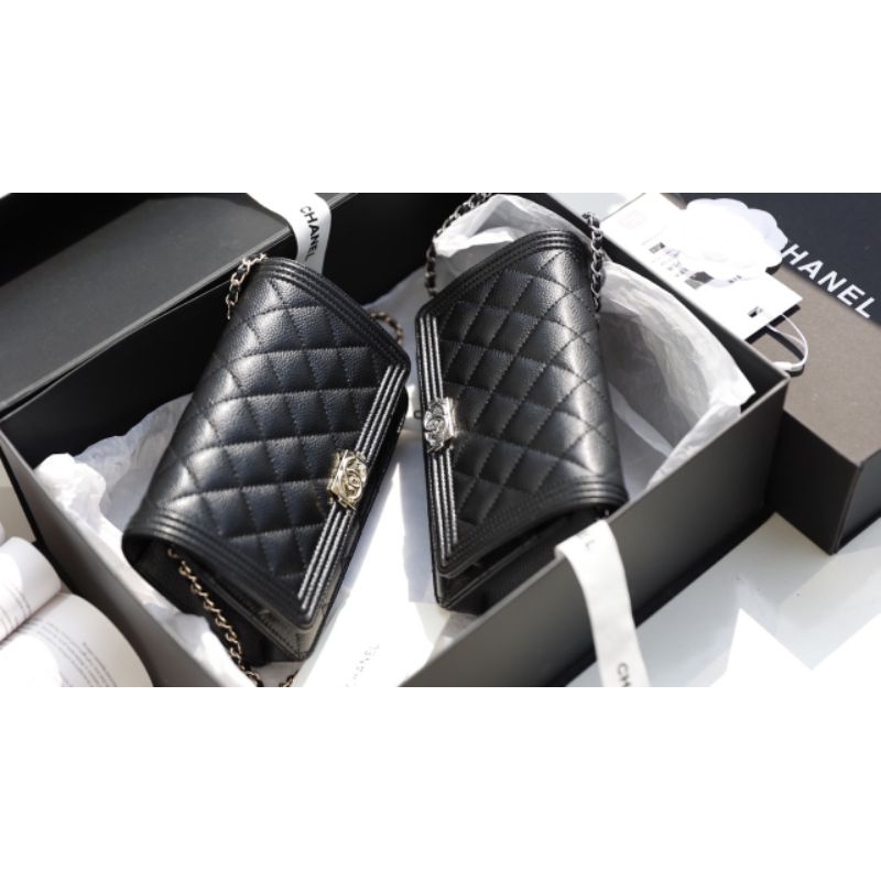 Túi đeo chéo C.N WOC BOY da caviar tag vàng&amp;bạc sz19cm siêu đẹp fullbox nam châm