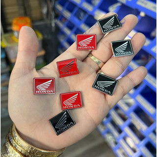 Tem cánh chim Honda nổi