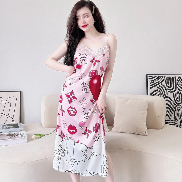 [Mã BMLT30 giảm đến 30K đơn 299K] Váy Ngủ Nữ Lụa SOJUN Chất Latin In 3D Xẻ Tà Dưới 65 Ký | BigBuy360 - bigbuy360.vn