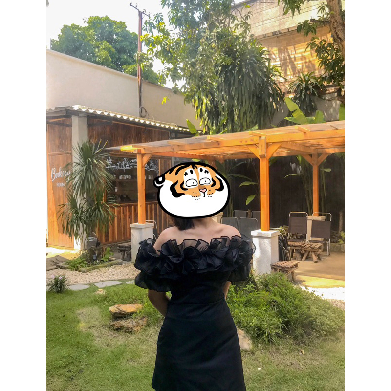 Váy trễ vai nhún bèo sang chảnh Chibest