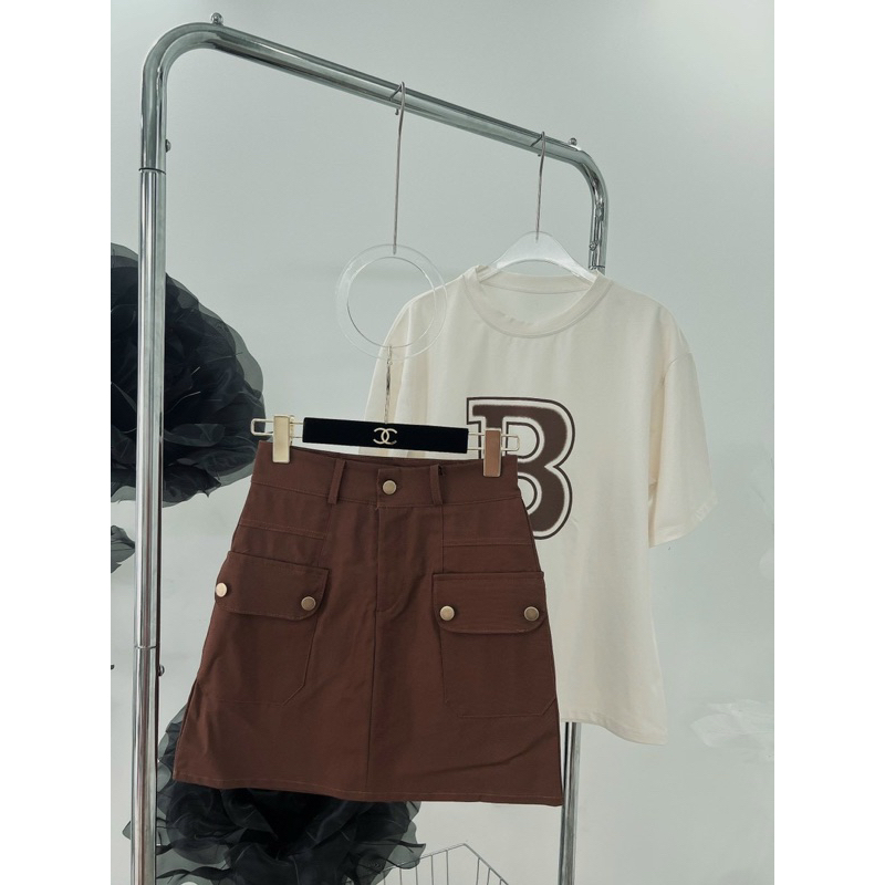 Set áo thun chữ B kèm chân váy chữ a kaki nâu
