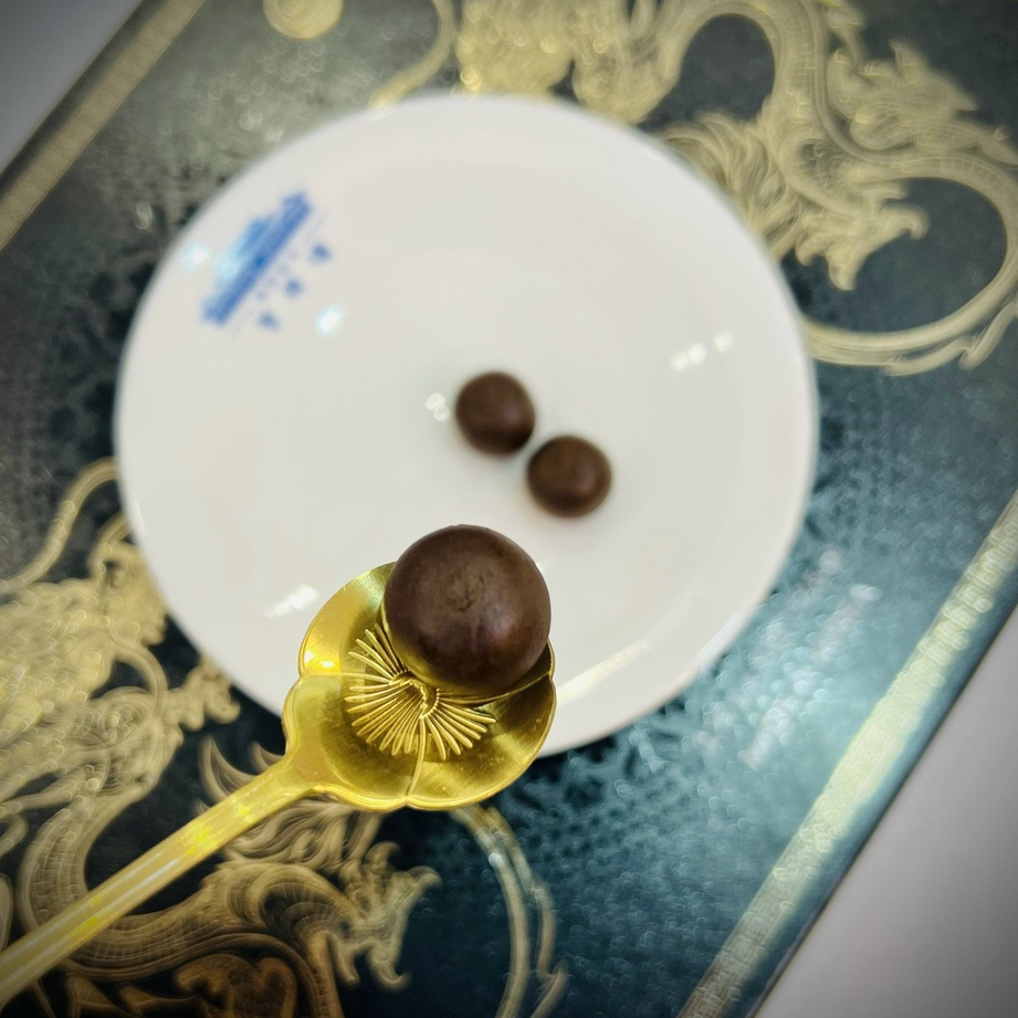 An cung ngưu trầm hương đông trùng Cordyceps Militaris Premium Gong Cheon Dan Hộp 30 viên