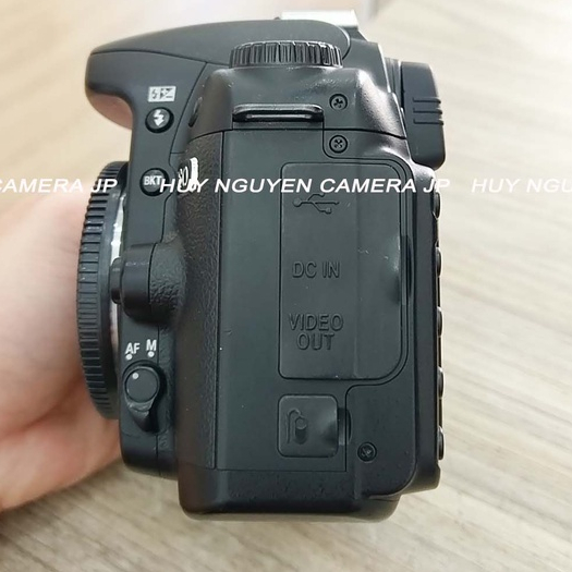 SALE XẢ KHO !! MÁY ẢNH Nikon D80  Đẹp 93-99.99% và ống kính 35 70 AF lấy nét tự động.