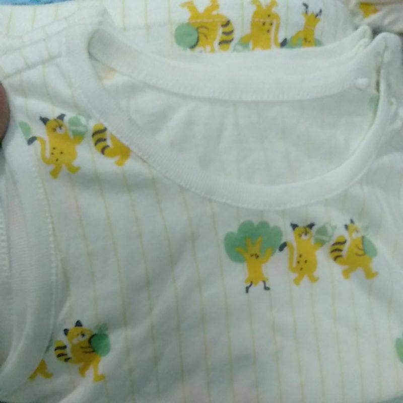 - Áo 3 lỗ cotton Moimoln VN xuất Hàn