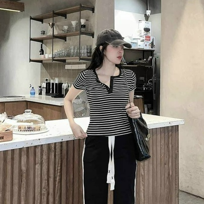 Đồ bộ thun mẫu mới form chuẩn, áo thun kẻ sọc ngang cổ trong, quần ống rộng dài cột dây eo