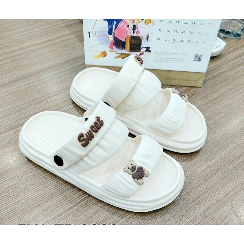 DÉP SANDAL NỮ, QUAI HẬU BÁNH MÌ  HÌNH GẤU - SƠ RI DỄ THƯƠNG ĐI HỌC SIÊU KUTE. 2023