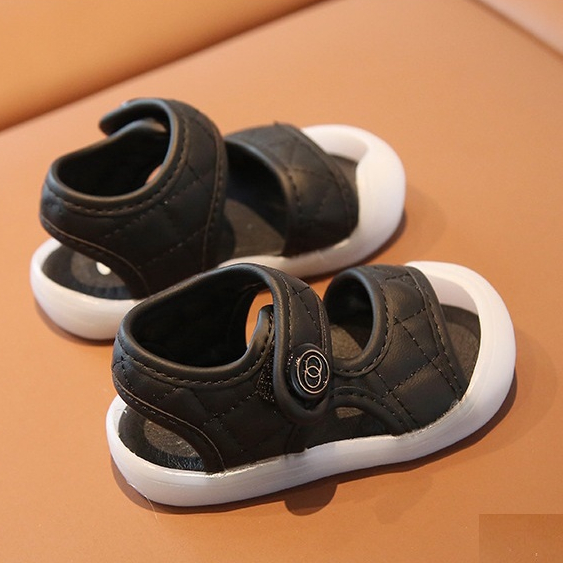 Sandal Bé Trai Bé Gai 1-4 Tuổi Đế Nhựa Dẻo Chống Trượt trần chám Dễ Thương