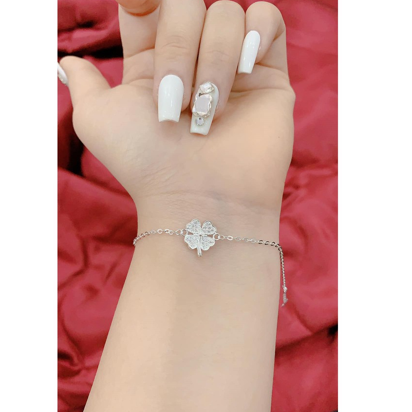 nhẫn cỏ 4 lá , biểu tượng của sự may mắn , phiên bản bạc , sự kết hợp mới lạ trong phong cách trẻ trung , năng động