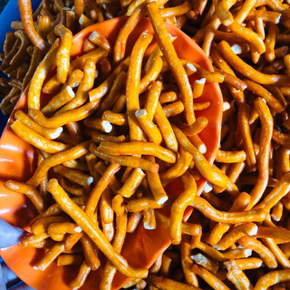 Snack bim Quẩy cay giòn, Quẩy Sâu Cay Giòn Tan- Snack Ăn Vặt Cay Nhẹ Thơm Ngon Phù Hợp Mọi Lứa Tuổi