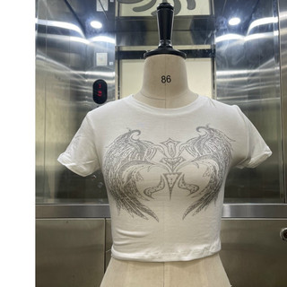 Áo thun croptop in nhũ đôi cánh
