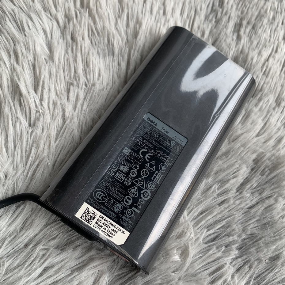 Sạc laptop Dell 90W 19.5V-4.62A Dùng Cho Các Dòng Máy Có Chân Sạc Là Chân Kim To Chuẩn Của Dell Cung Cấp