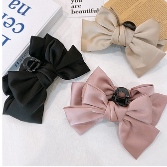 Kẹp Tóc Hình Cá Mập Đính Nơ Hồng Phong Cách Forty Styles 2023 CupidStore