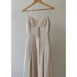 Váy lụa màu be size S của Jubin Studios