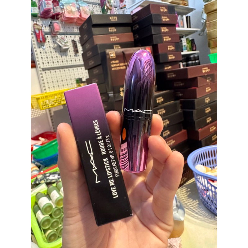 Son thỏi M.A.C Love Me Lipstick 3g