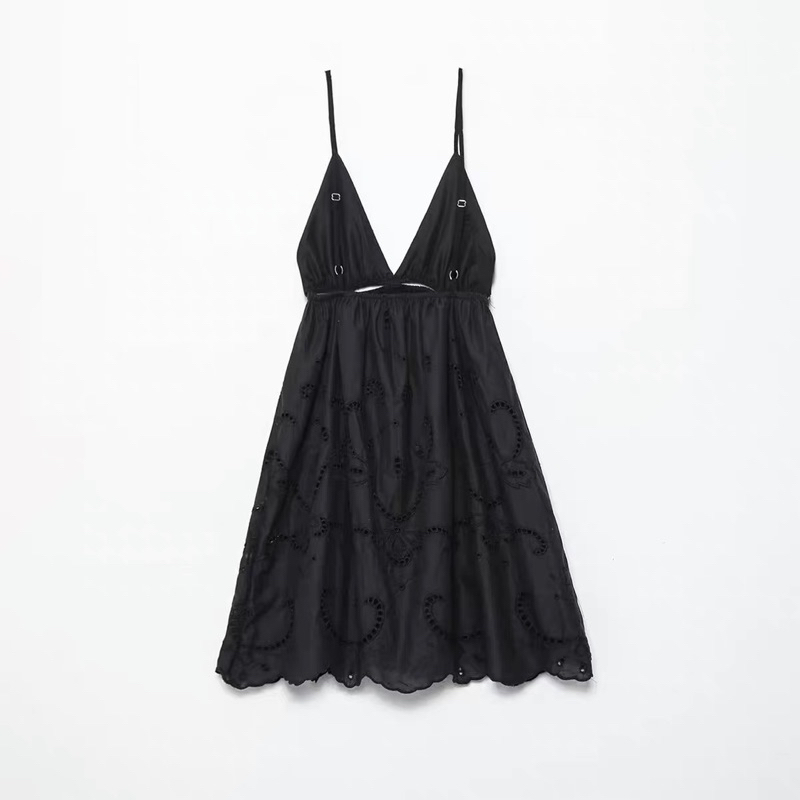 Đầm đen hai dây chất đũi thô hàng TQXK