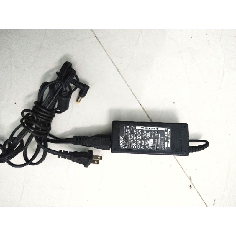 Sạc laptop cũ