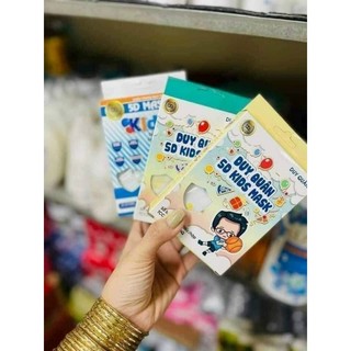 Khẩu trang trẻ em