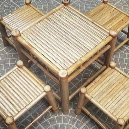 Bàn tre xếp 50 vuông cao 55