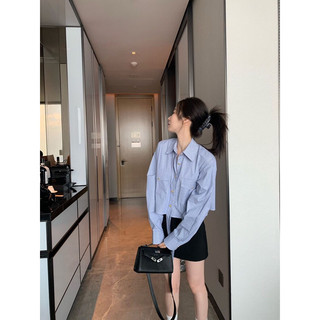 Áo sơ mi croptop kẻ sọc (sẵn 1 szL)