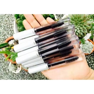 Mascara dầu dừa giúp dài mi, cong mi và dày mi