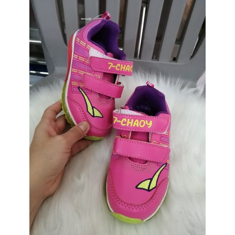 Xả kho giày thể thao trẻ em nhiều mẫu lẻ size như hình