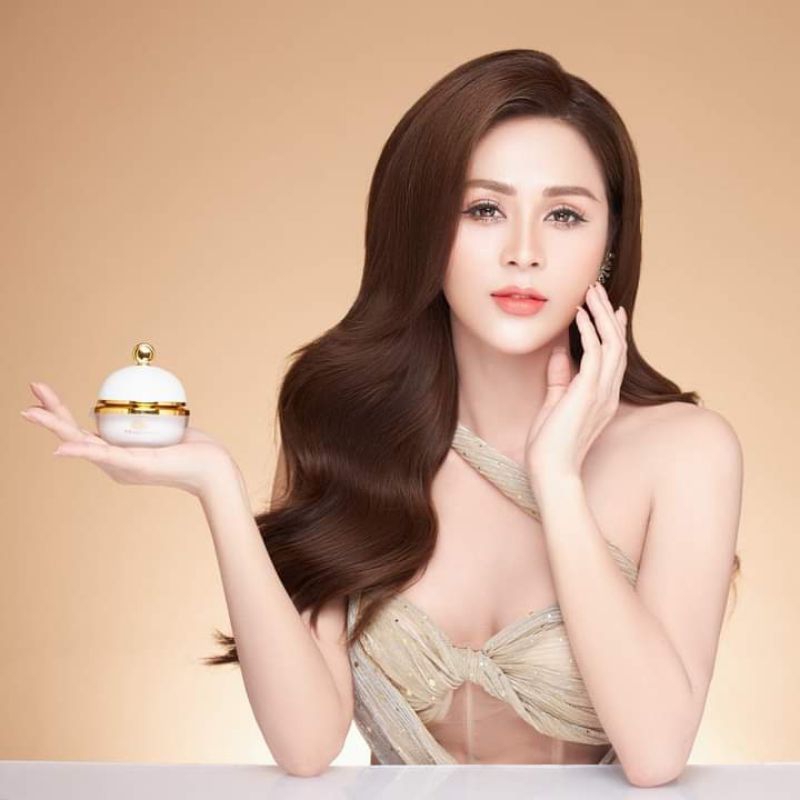 Cao nám hoàng cung_ mờ nám, dưỡng trắng da
