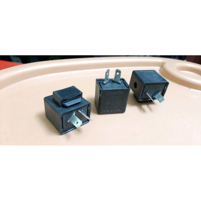 Cục chớp xi nhan_chíp xi nhan từ 12_60v chuyên dùng cho các dòng xe điện xe máy