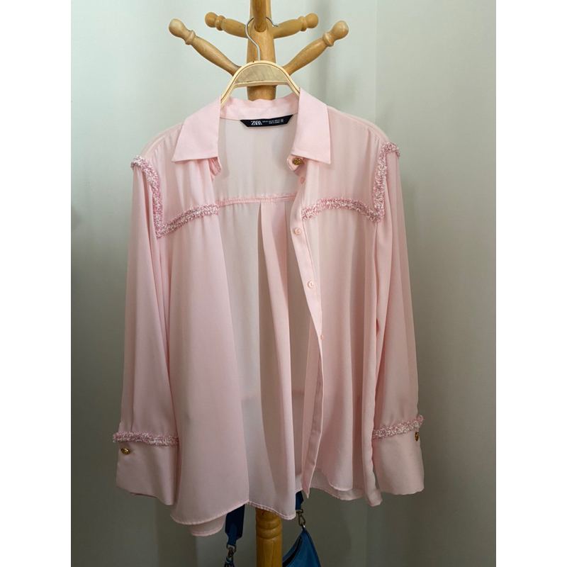 Zara Áo sơ mi nữ màu hồng size XS mới mua