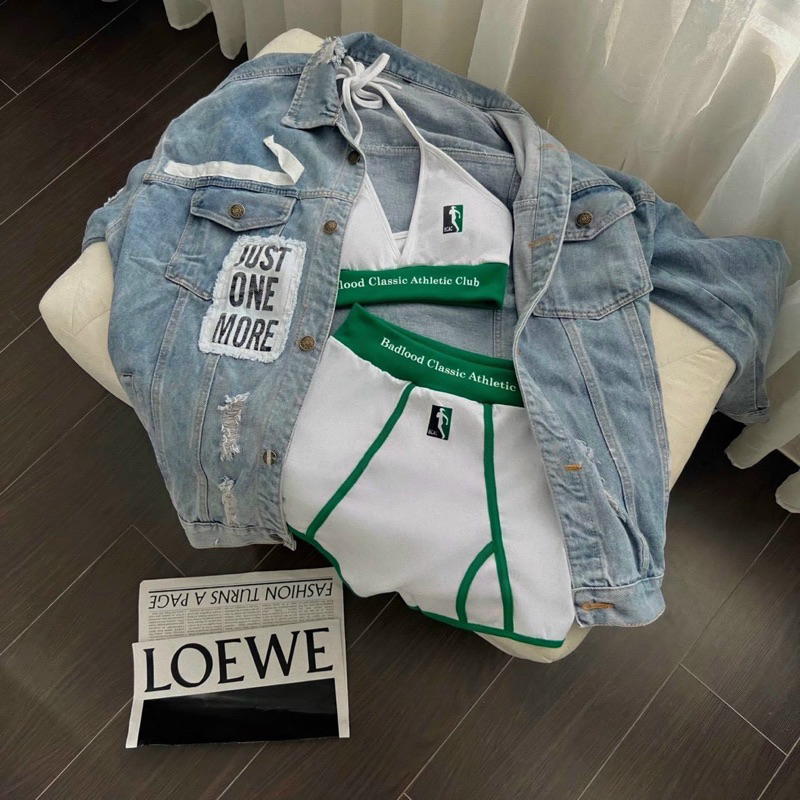 Set bikini xanh lá Badblood