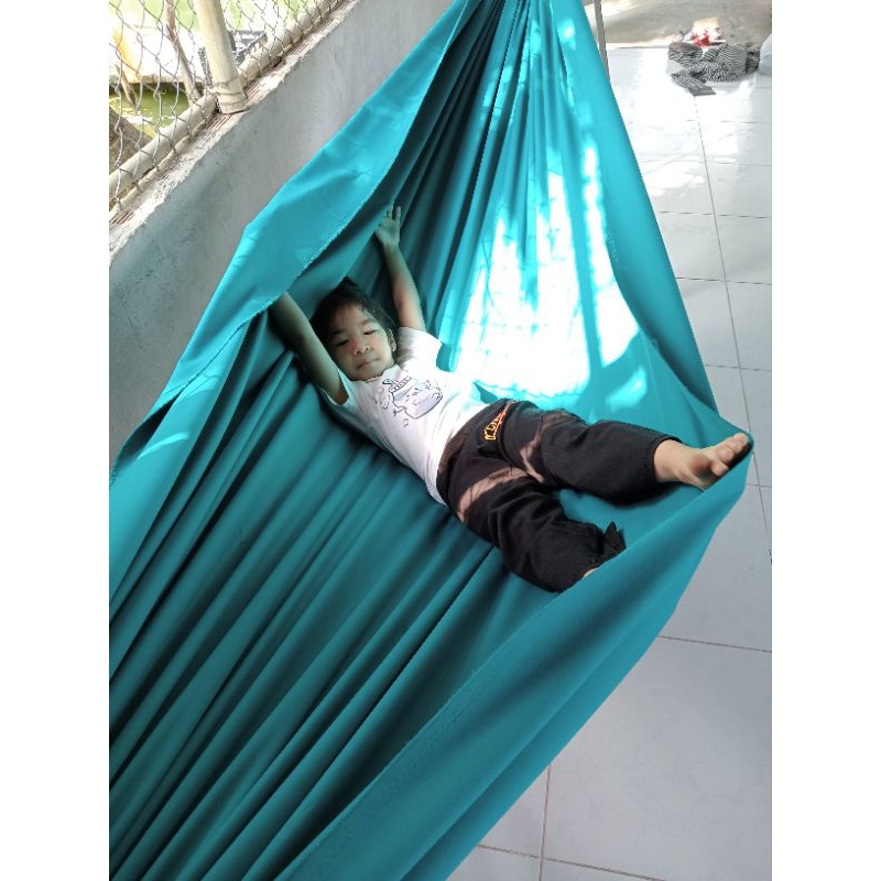 Võng vải kaki đơn khổ rộng 1m50x2m42, võng đôi khổ to 2m95x2m60 thoáng mát có thể treo trong nhà và đi cắm trại, du lịch