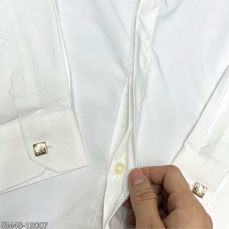 Sơ mi thiết kế thêu hình trước ngực mới nhất 2022