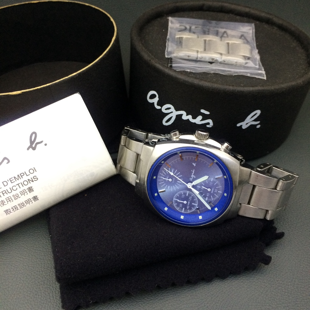 Đồng hồ nam Agnes B, nắp khắc Seiko Singapore