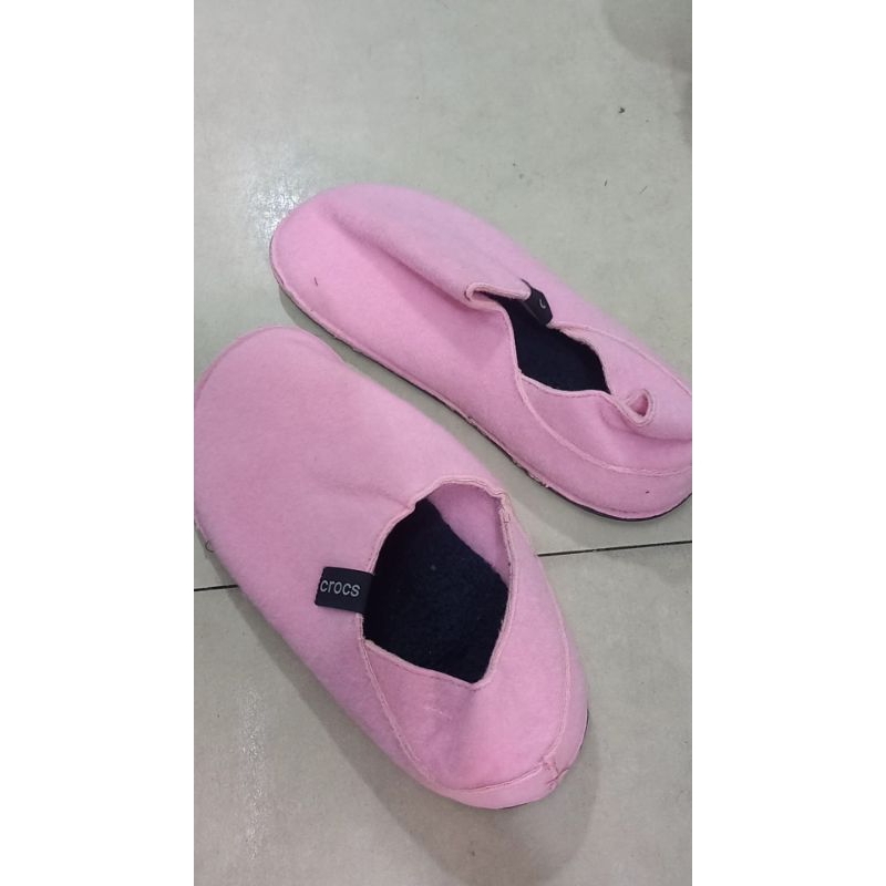 Giày mọi Crocs xuất xịn, mang ấm, nhẹ, kiểu dáng thời trang , nam nữ mang văn phòng, đi chơi