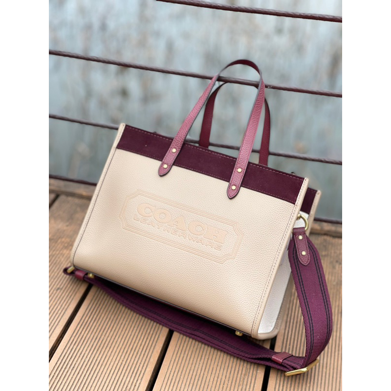 Túi Coach Field Tote da thật