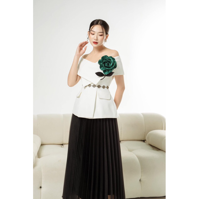 Hoa cài áo cover Dung Biez- Hoa size 10cm, 12cm, 15cm- Hoa cành ấn tượng sang chảnh